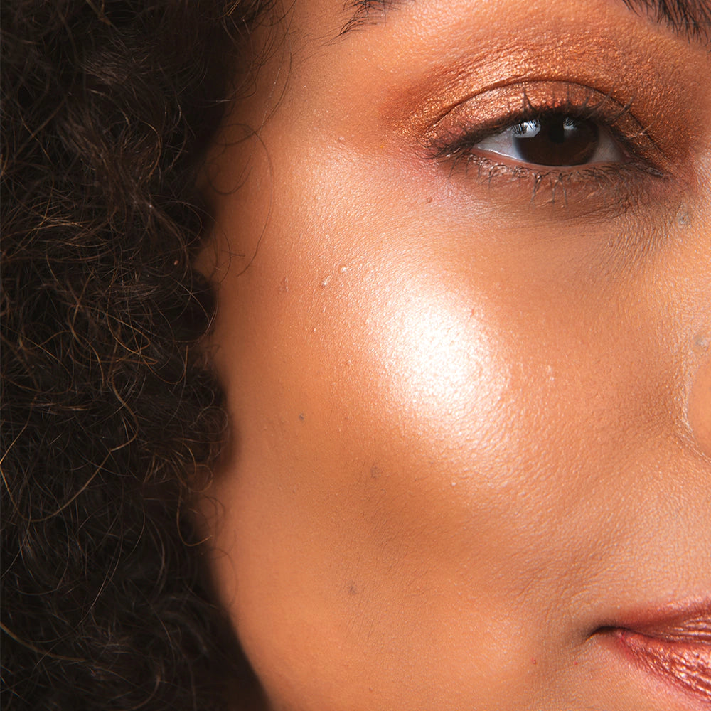 Iluminador Solido Multifuncional AmoKarite Rose 5g Natural Vegano