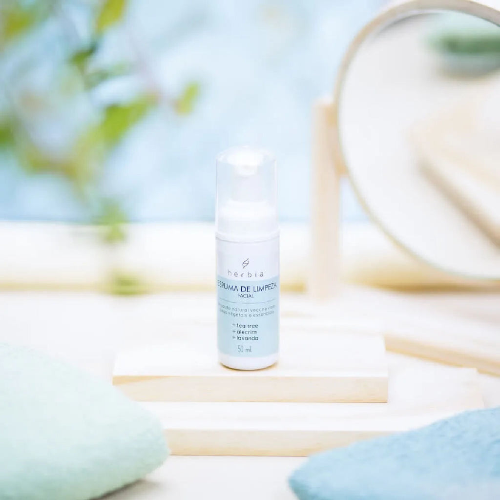 Espuma de Limpeza Facial Herbia 50ml