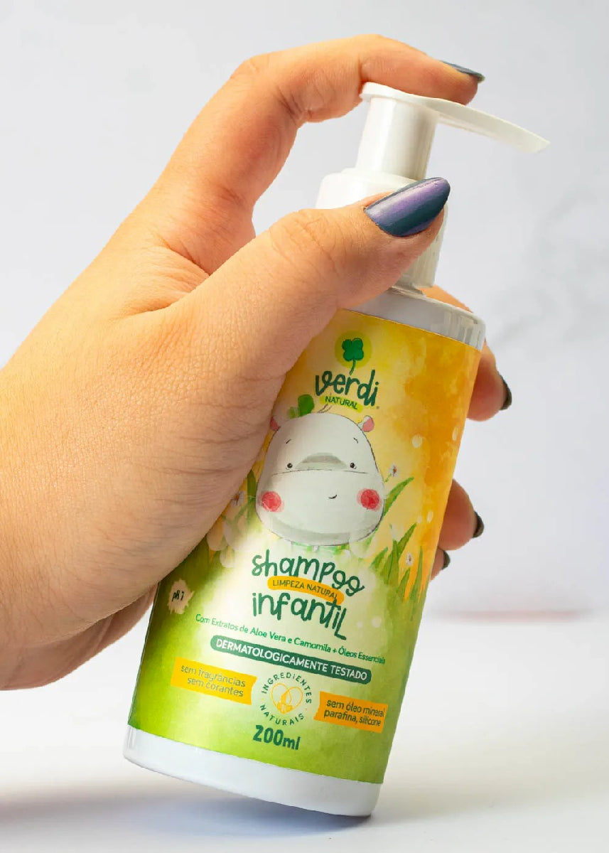 Kit Shampoo + Condicionador Infantil Aloe Vera  Camomila + Óleos Essenciais
