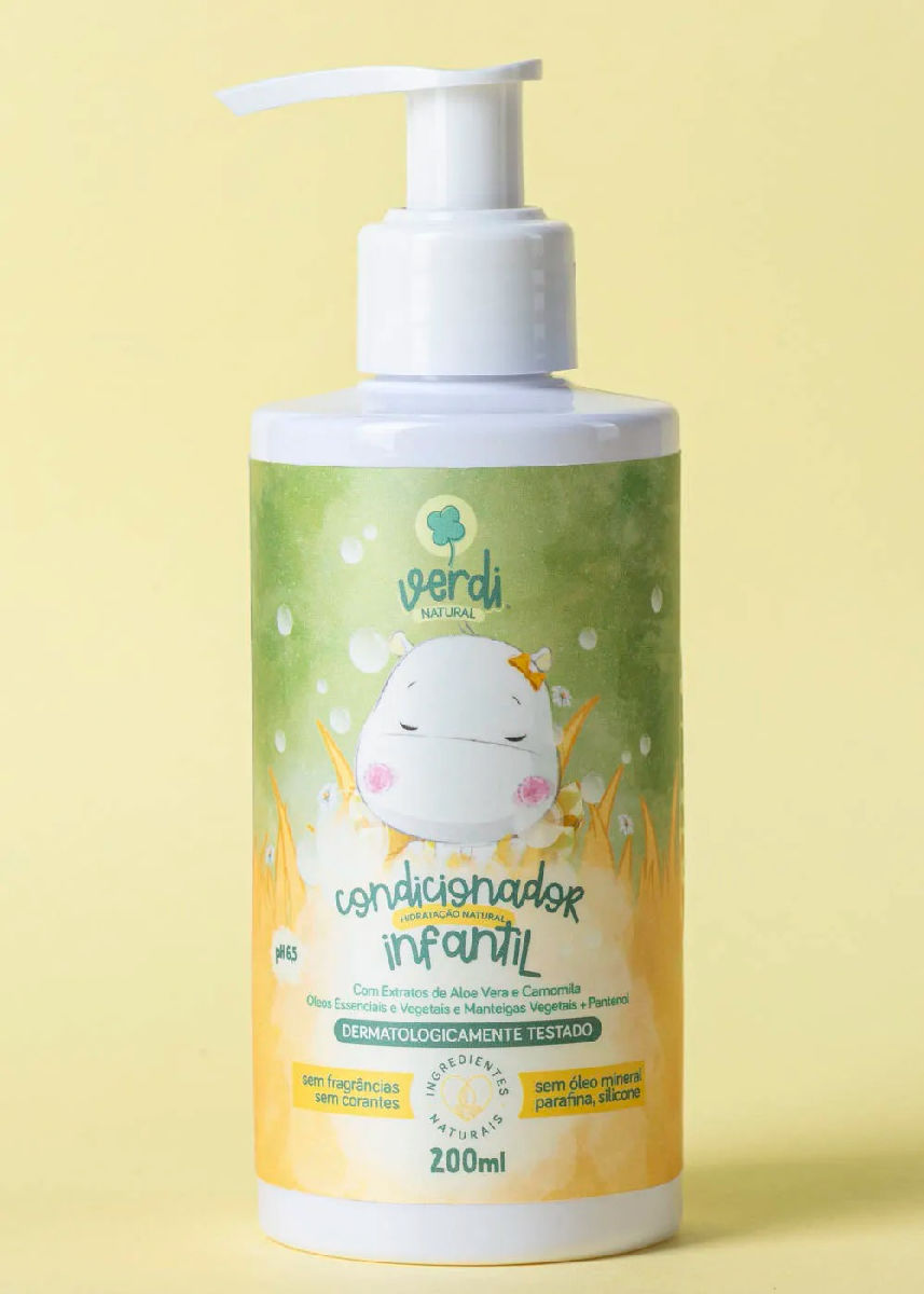Kit Shampoo + Condicionador Infantil Aloe Vera  Camomila + Óleos Essenciais