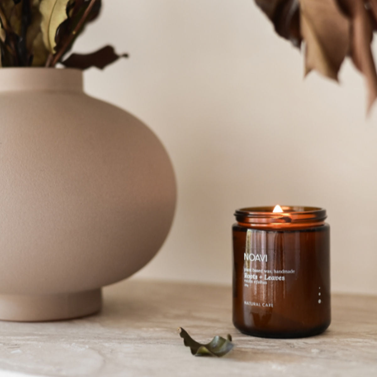 Vela Aromática Roots + Leaves Noavi 200g