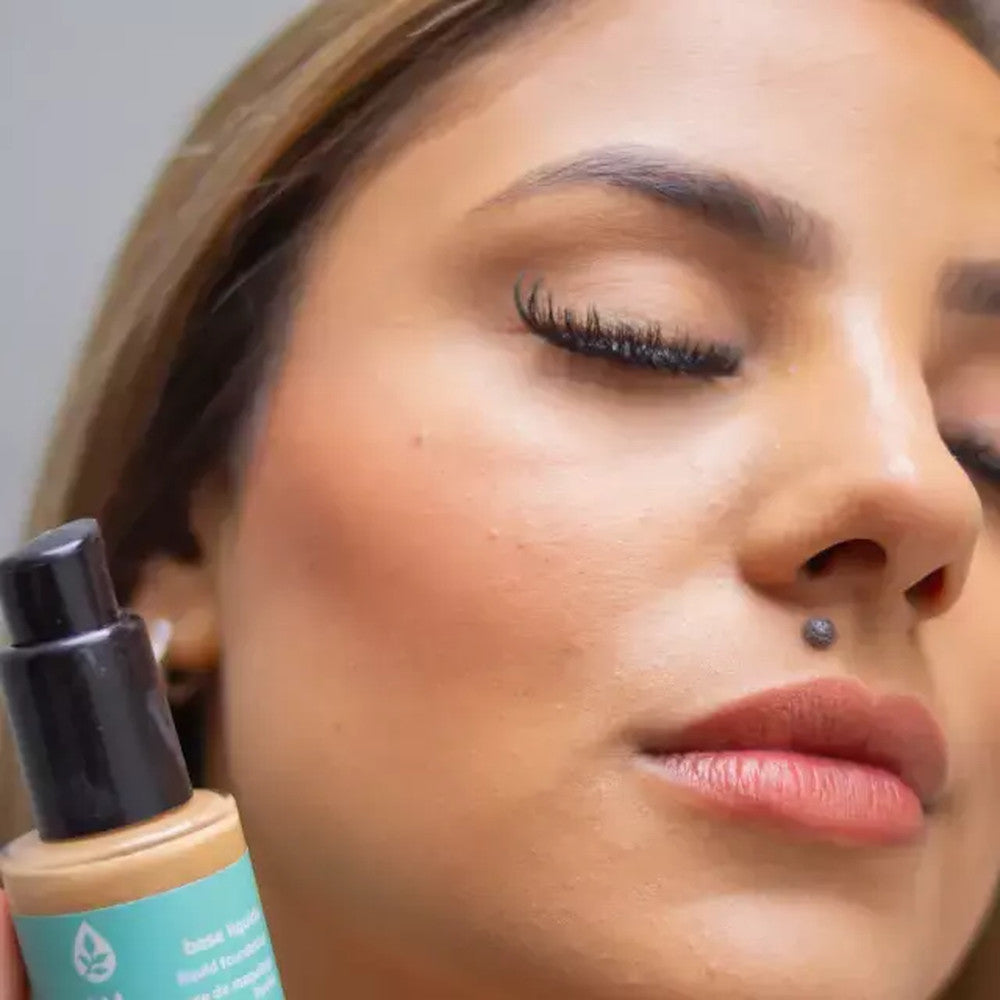 Base Líquida Orgânica Souvie Cor 50 Amêndoa 30ml