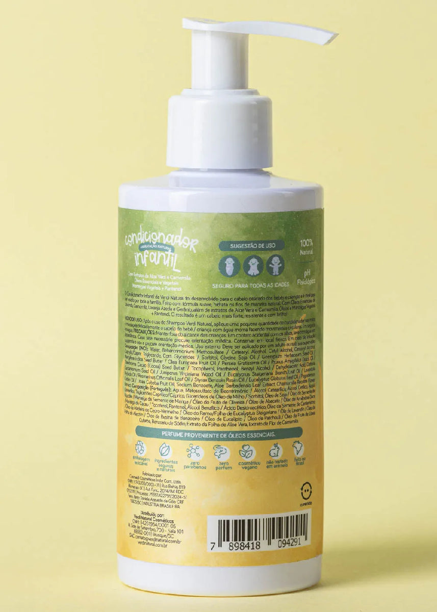 Condicionador Infantil Natural Extrato de Aloe Vera e Camomila Óleos Essenciais e Vegetais Manteigas e Pantenol